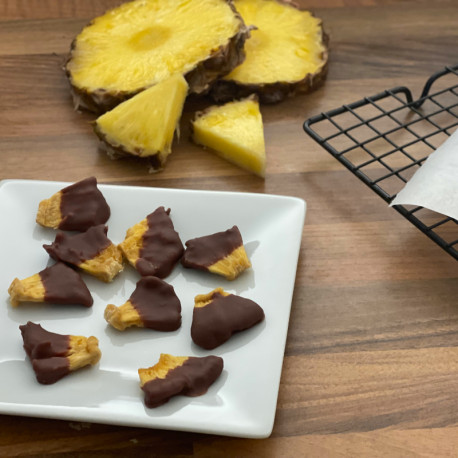 Dipped Pineapple Pieces